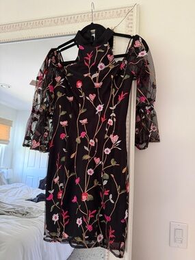 Guess One-Shoulder Black Floral Embroidered Dress